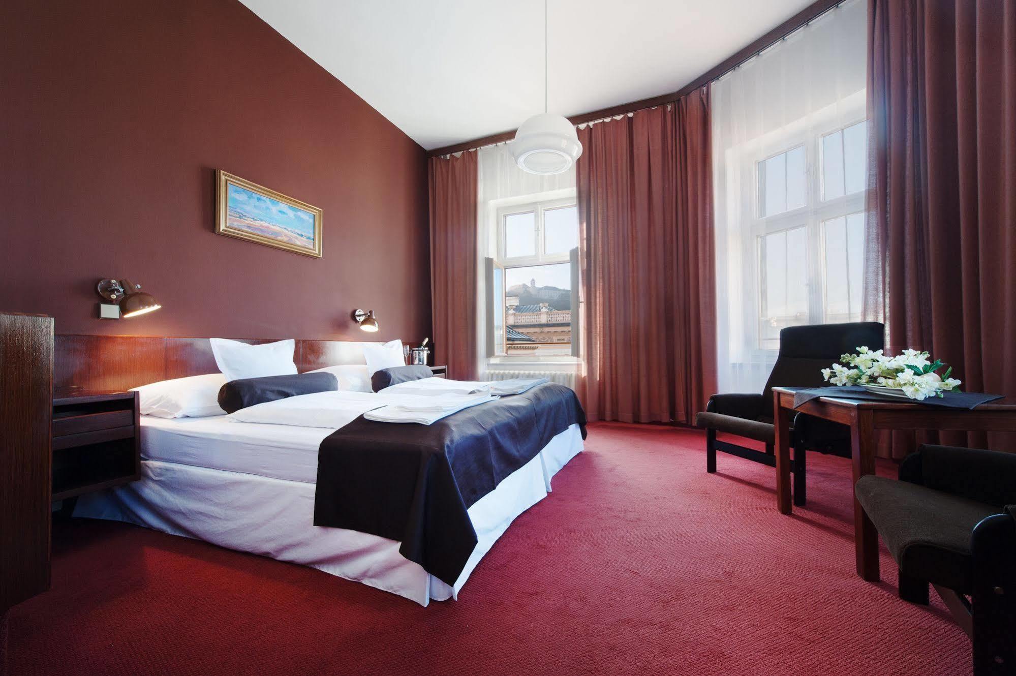 Hotel Slavia เบอร์โน ภายนอก รูปภาพ