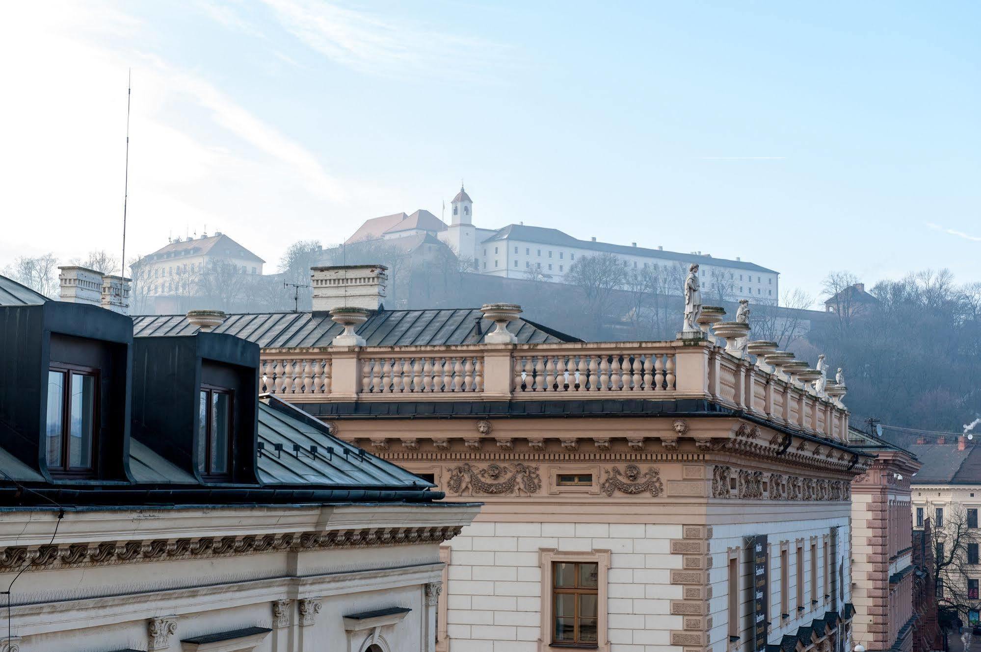 Hotel Slavia เบอร์โน ภายนอก รูปภาพ