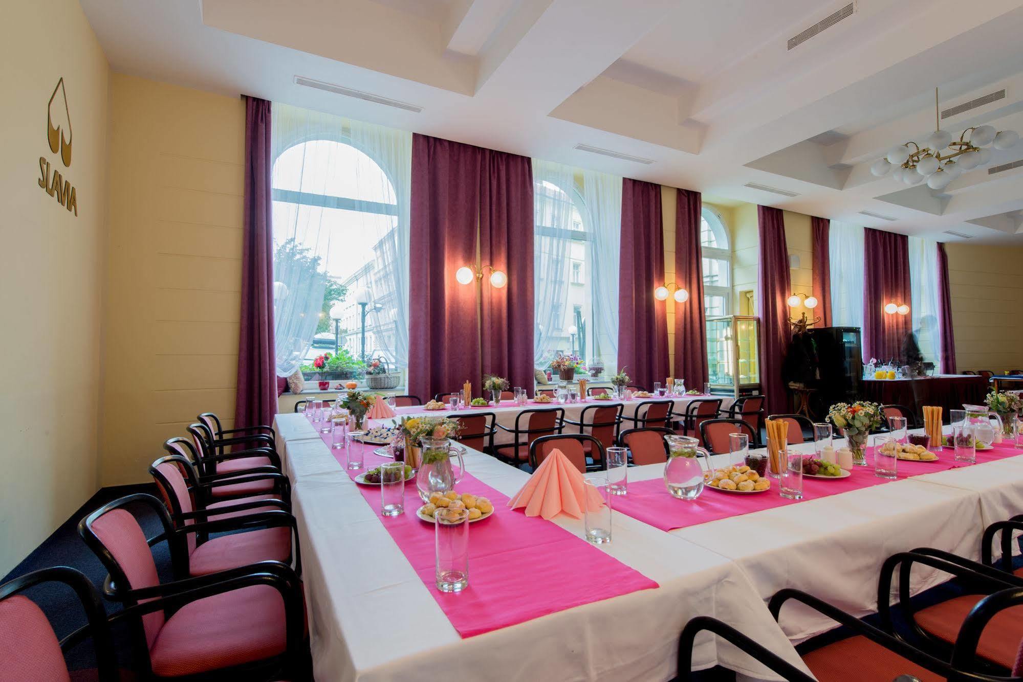 Hotel Slavia เบอร์โน ภายนอก รูปภาพ