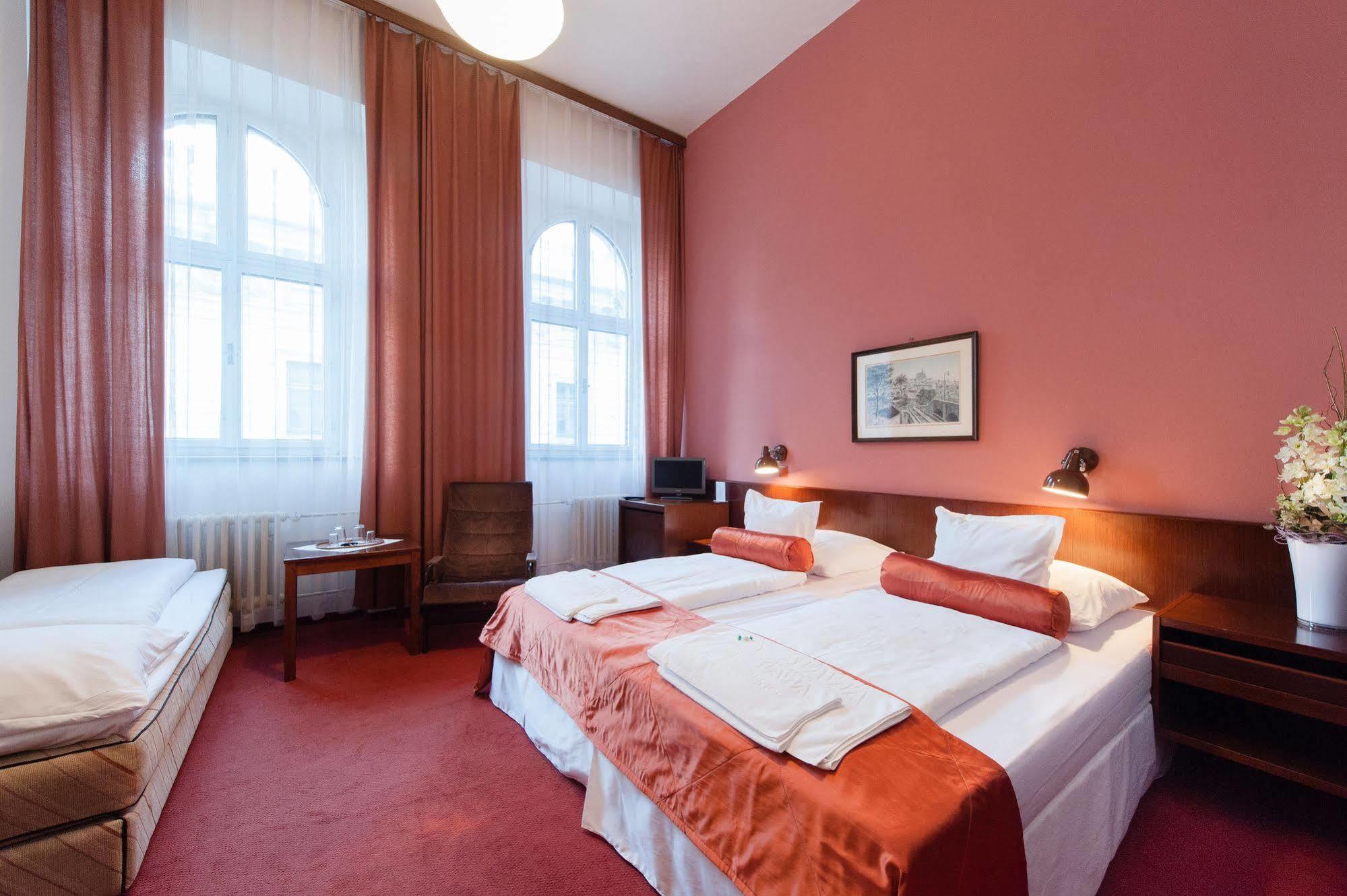 Hotel Slavia เบอร์โน ภายนอก รูปภาพ