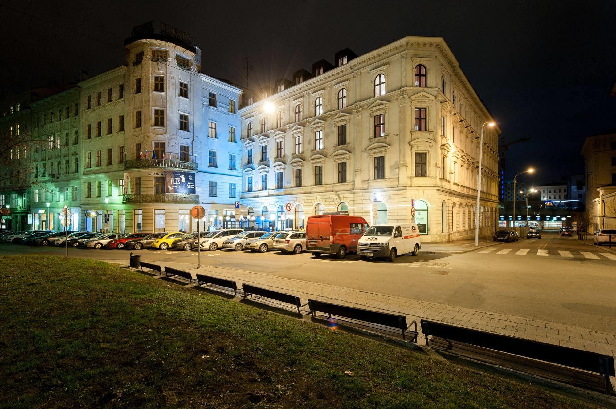 Hotel Slavia เบอร์โน ภายนอก รูปภาพ