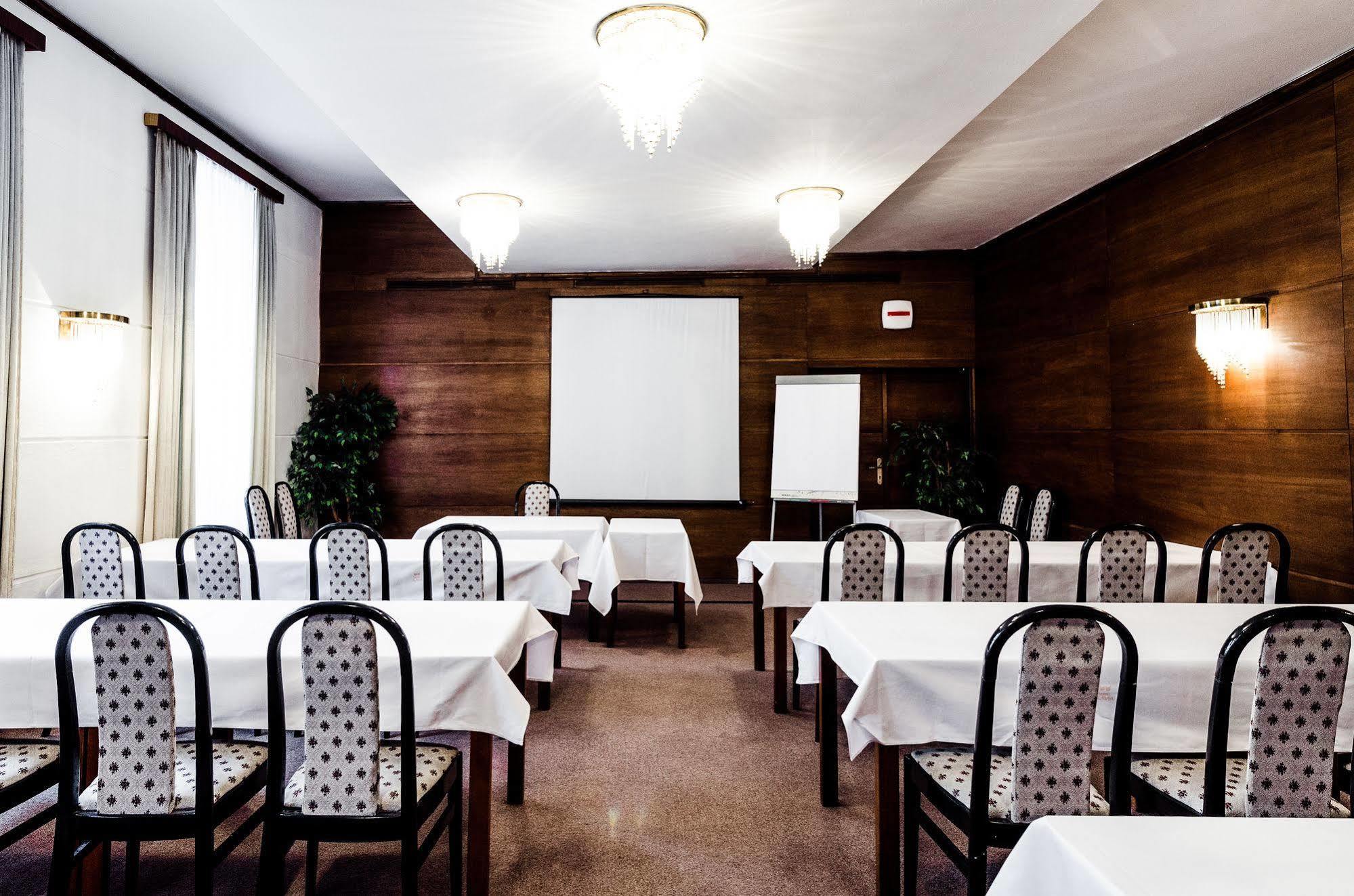 Hotel Slavia เบอร์โน ภายนอก รูปภาพ